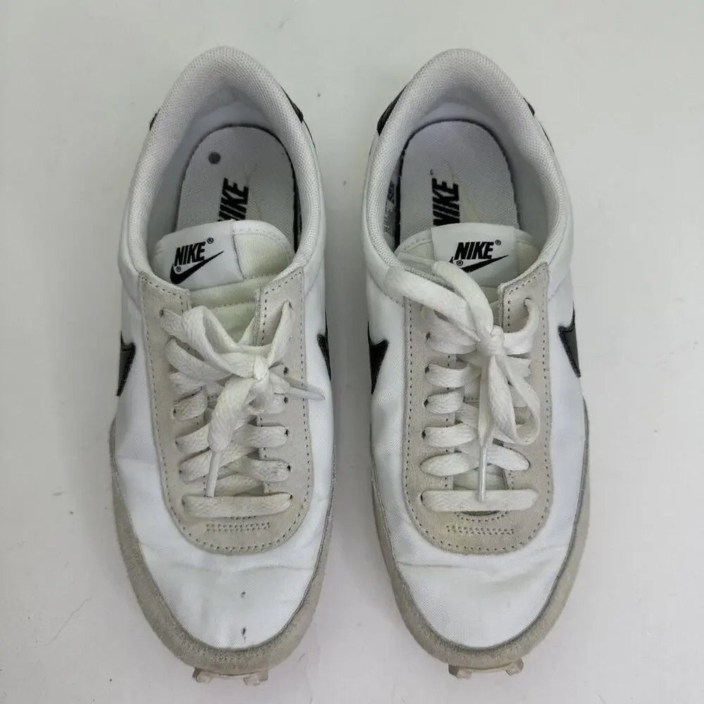 Nike daybreak sneakers